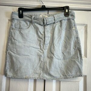Forever 21 Seersucker Denim Skirt size Medium